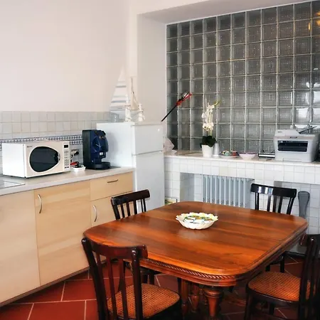 Casa Di Donna Bed & Breakfast 3*