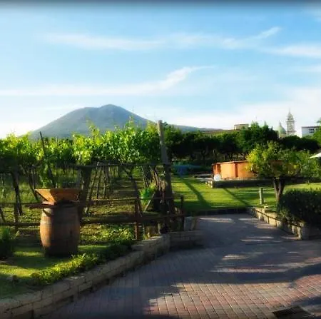 Casa Di Donna Bed & Breakfast 3*