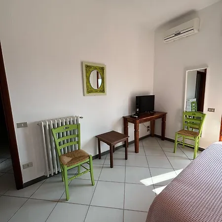 Casa Di Donna Alojamento de Acomodação e Pequeno-almoço 3*